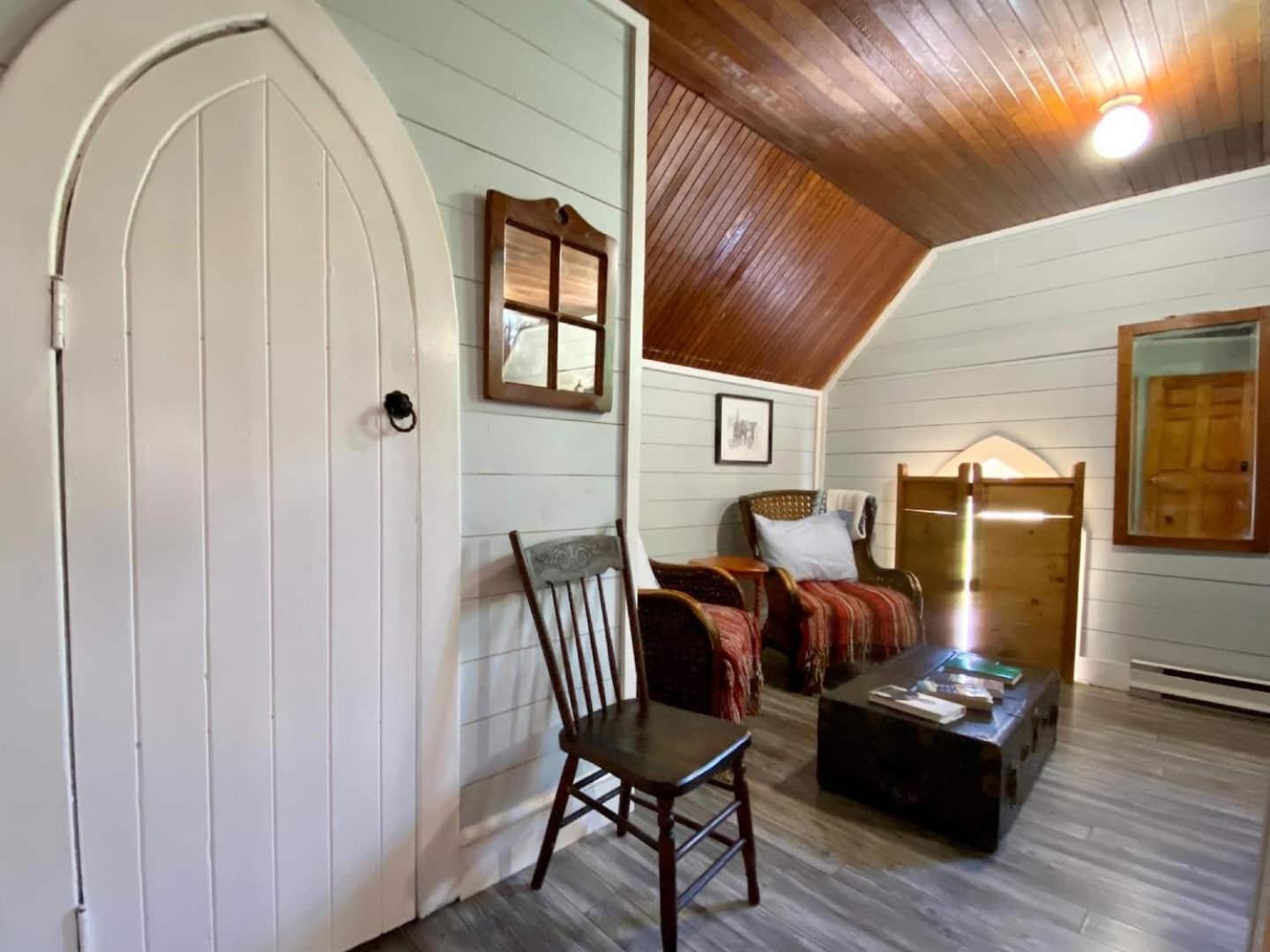 Unique Stay! Converted Church In Idyllic Location St. John's Exterior foto